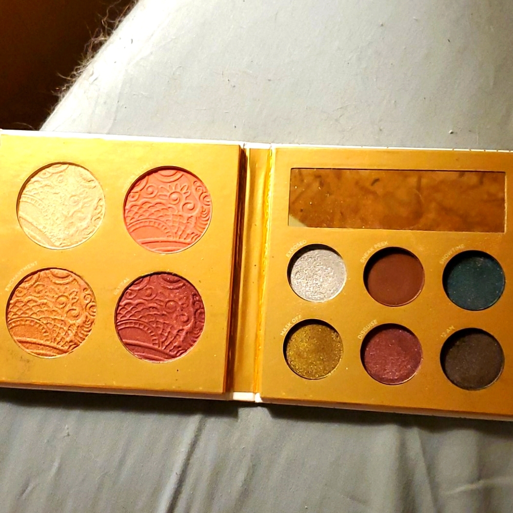 PUR midnight masquerade face palette